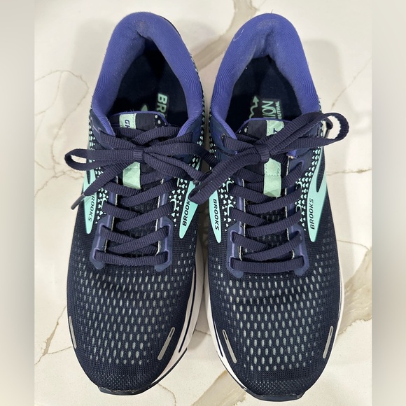 Brooks Ghost 14 Sneakers. Women’s Size 9 M. Color Peacoat/Yucca. - Picture 6 of 10